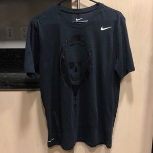 Nike Dri-Fit t-shirt, Men’s size L